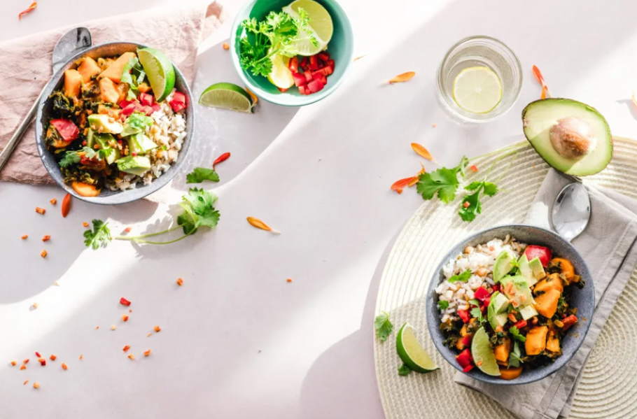 25+ Keto Friendly Foods Items | What To Eat and Avoid