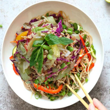 Soba Noodles with Asian Flavoured Aroma Chicken Salad (Organic)
