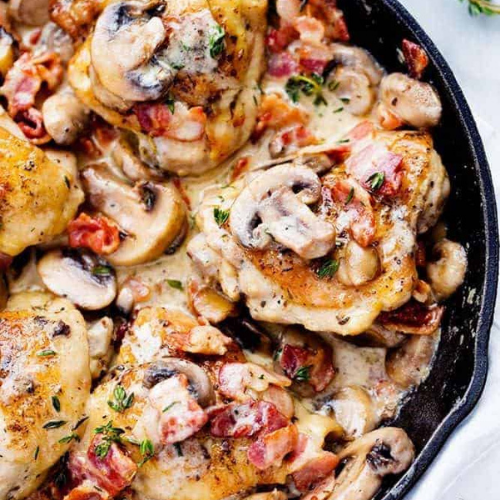 Free Range Keto Chicken Mushroom Bacon Alfredo with Seasonal Veggie 250g