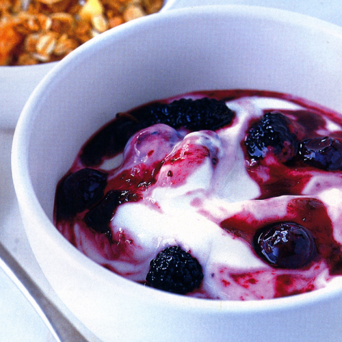 Berry and Yogurt Bowl (Breakfast) 200g