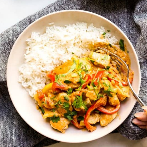 Free Range Thai Red Chicken Curry Served Over White Rice, Bok Choy & Bamboo Shoots (NDIS)