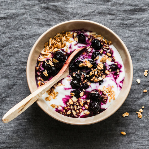 Berry and Yogurt Bowl with Toasted Almonds (Breakfast)
